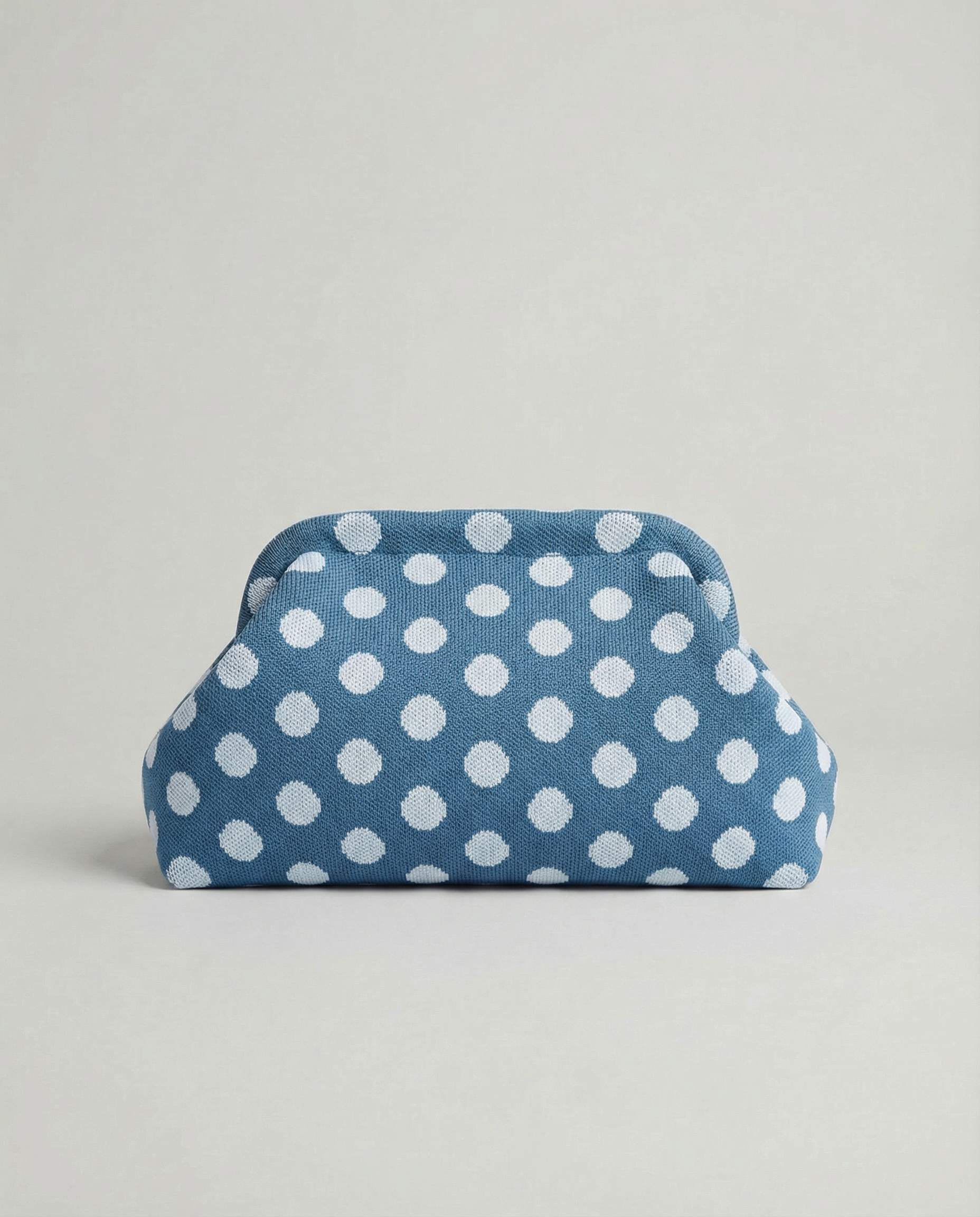 THE POUCH —ESSAOUIRA