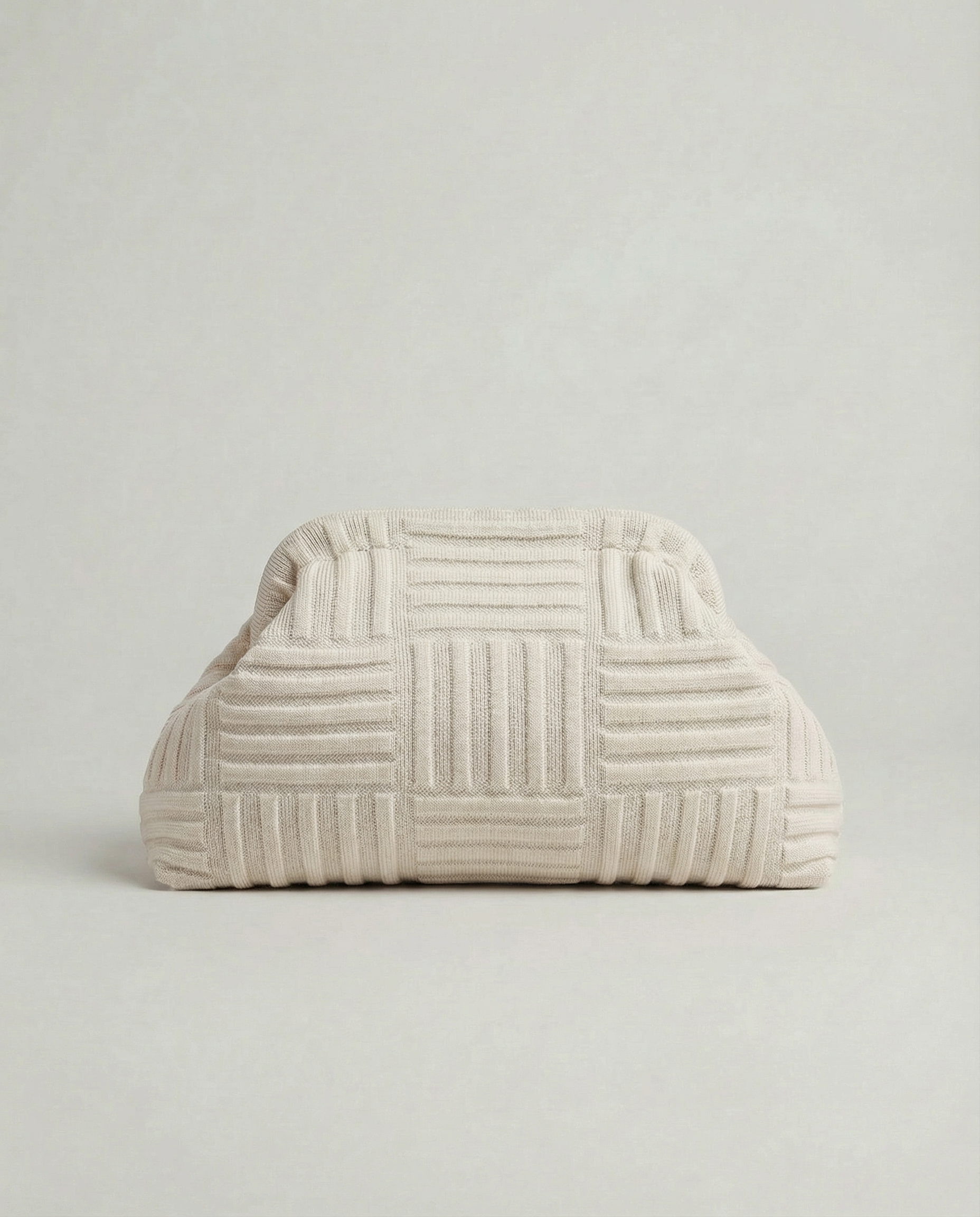 THE POUCH —OSTUNI
